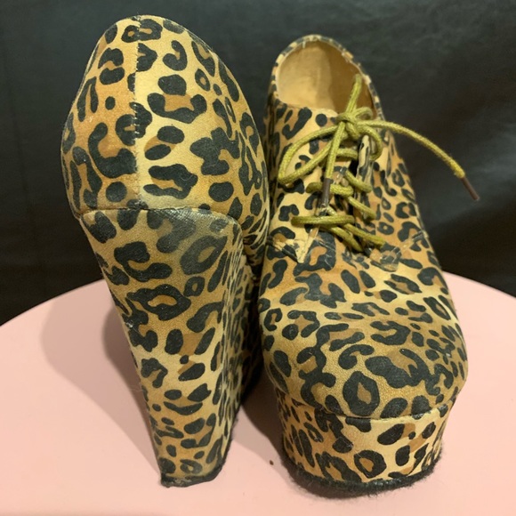 Cheetah Print Wedges - Picture 4 of 4